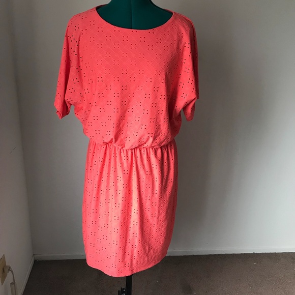 SOLDComfy peach coral minidress sz 6 - Picture 2 of 5